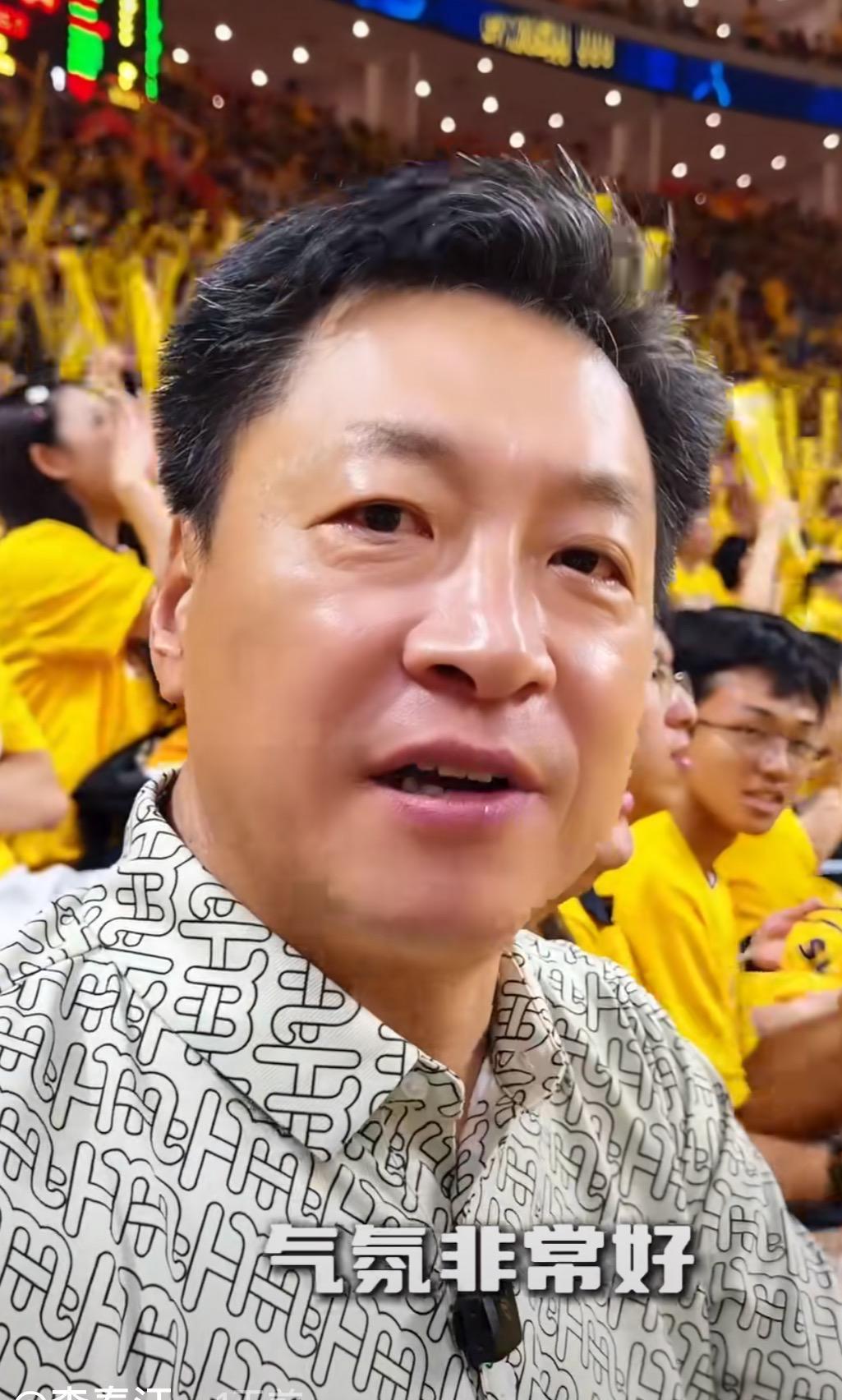 宏远早报!李春江回归主场观赛,徐昕签新合同,奎因有望续约留队